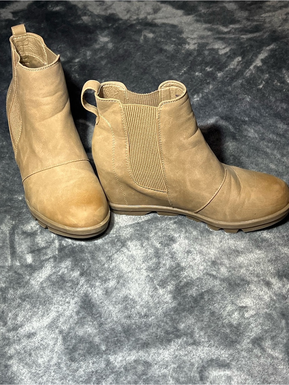 Women’s Tan Chelsea Ankle Boots with Elastic Side Panels